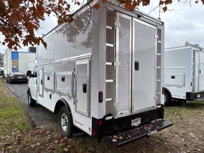 2025 Chevrolet Express Cutaway 3500 1WT