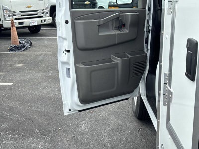 2026 Chevrolet Express Cutaway 3500 1WT