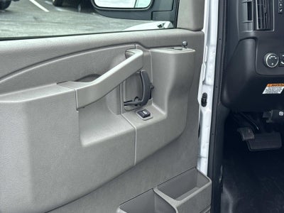 2026 Chevrolet Express Cutaway 3500 1WT
