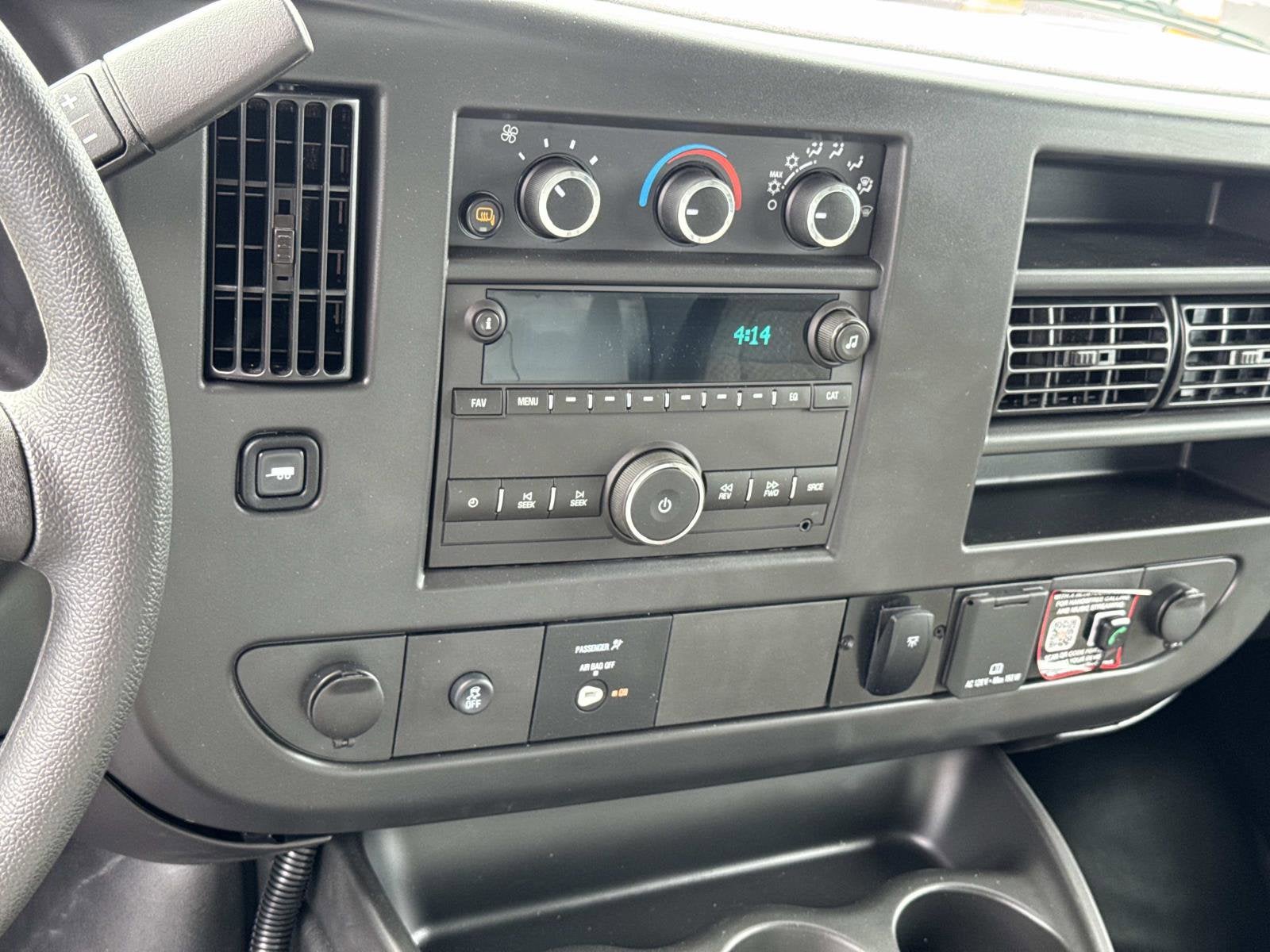 2026 Chevrolet Express Cutaway 3500 1WT