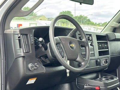 2026 Chevrolet Express Cutaway 3500 1WT