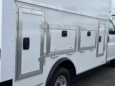2026 Chevrolet Express Cutaway 3500 1WT