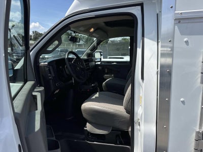 2026 Chevrolet Express Cutaway 3500 1WT