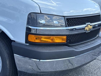 2026 Chevrolet Express Cutaway 3500 1WT