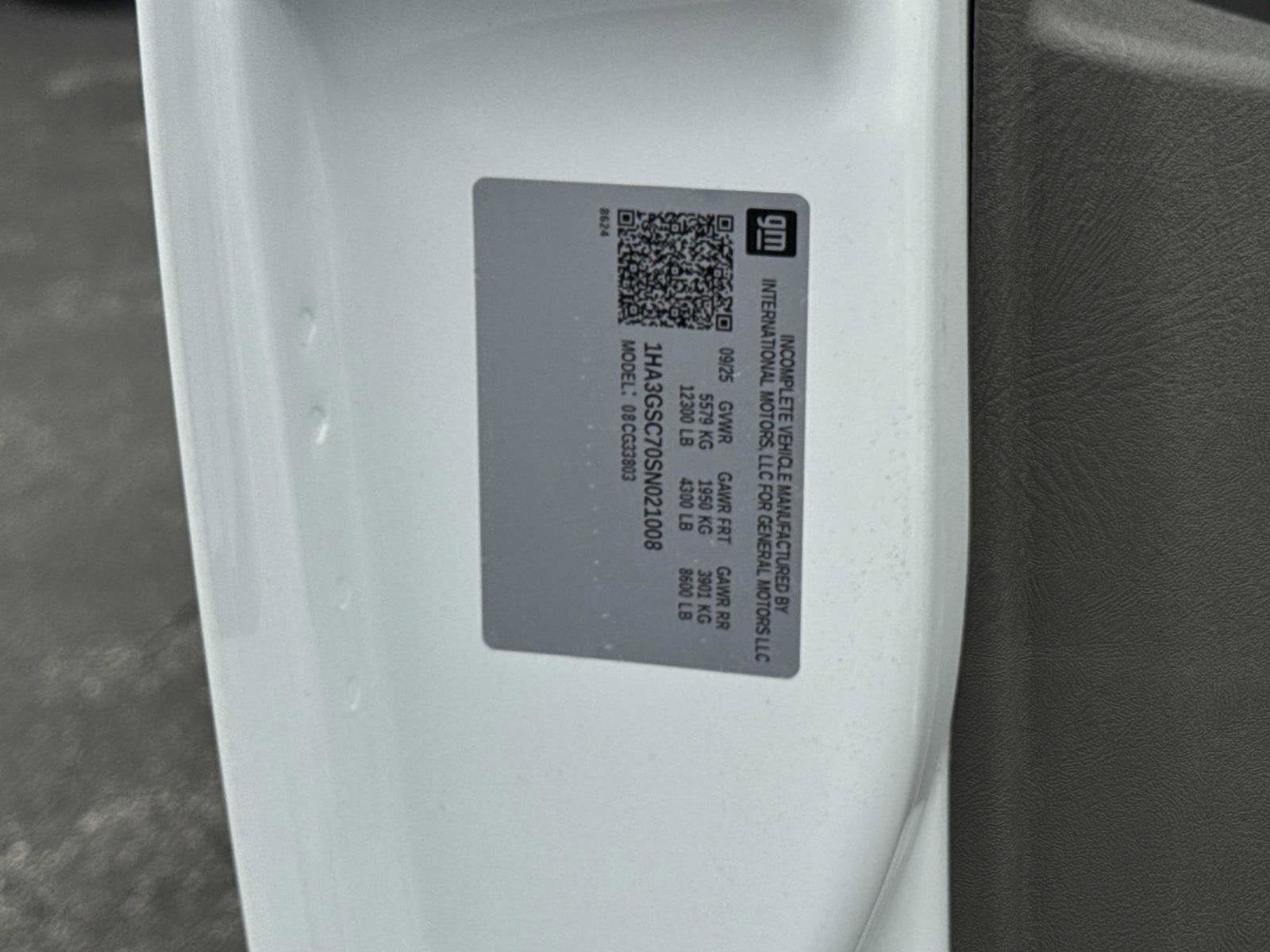 2025 Chevrolet Express Cutaway 3500 1WT