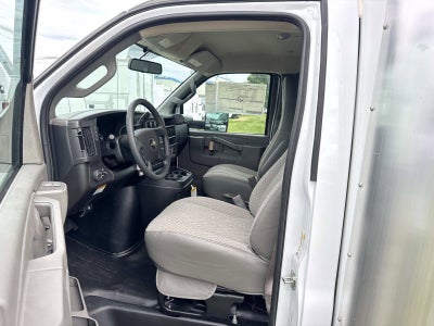 2026 Chevrolet Express Cutaway 3500 1WT