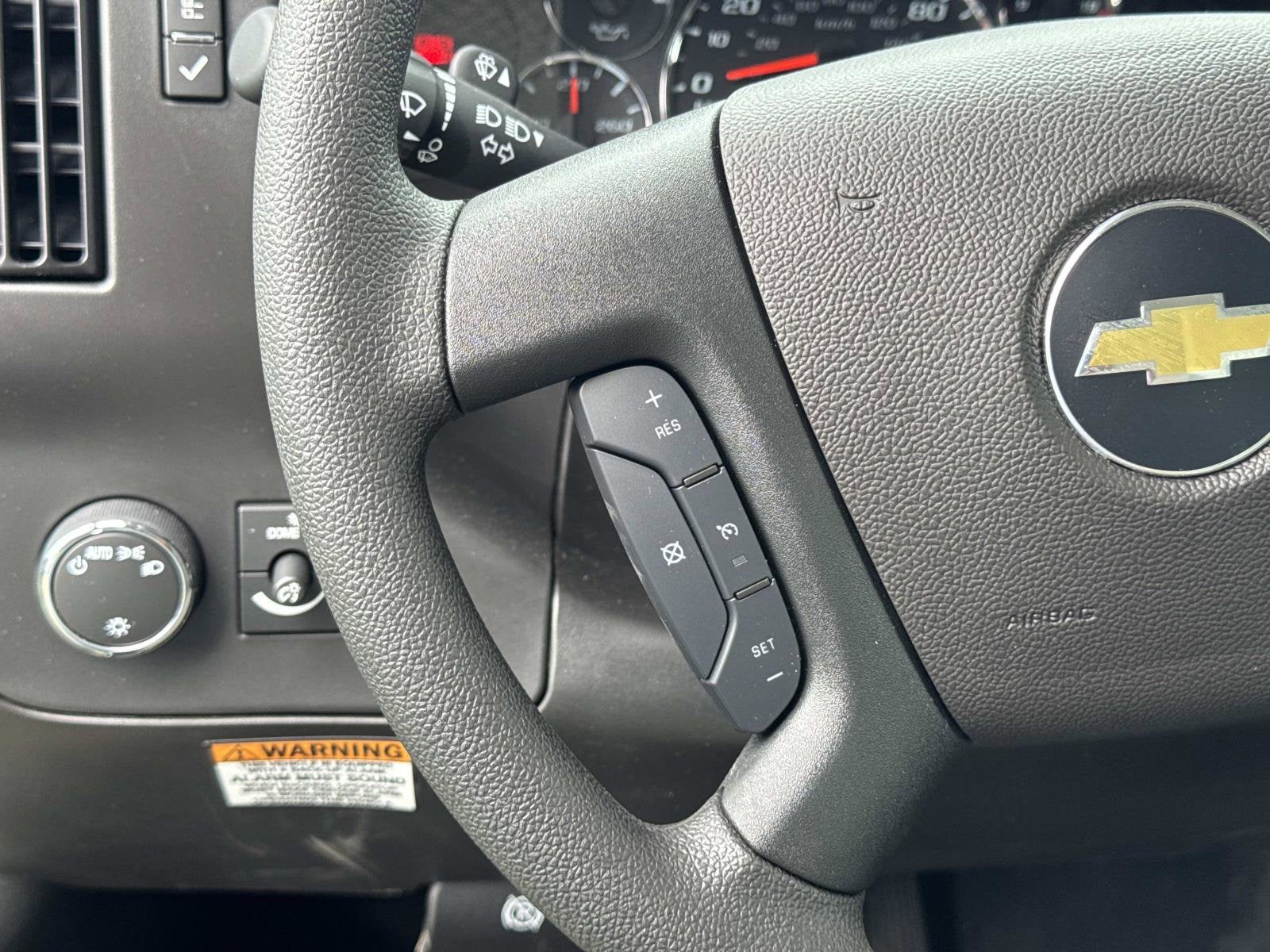 2026 Chevrolet Express Cutaway 3500 1WT