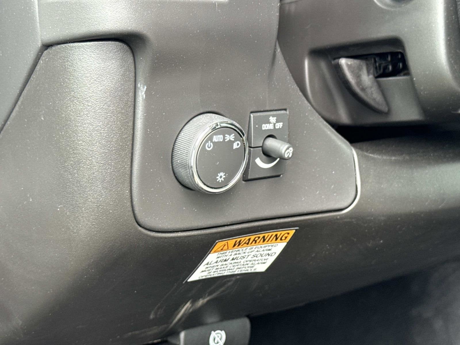 2026 Chevrolet Express Cutaway 3500 1WT