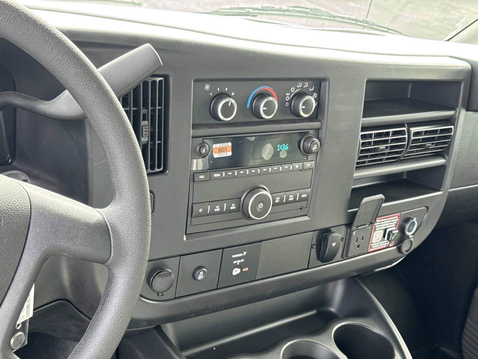 2026 Chevrolet Express Cutaway 3500 1WT
