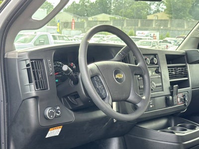 2026 Chevrolet Express Cutaway 3500 1WT