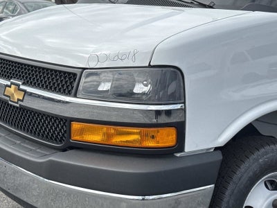2026 Chevrolet Express Cutaway 3500 1WT