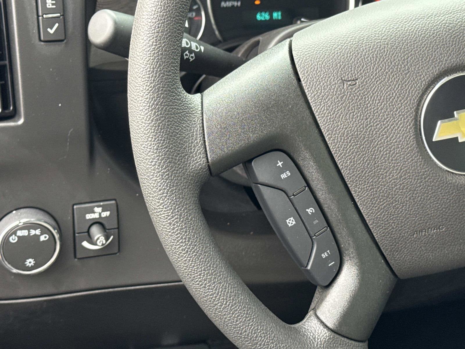 2026 Chevrolet Express Cutaway 3500 1WT