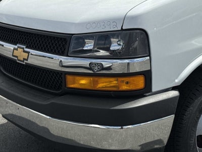 2026 Chevrolet Express Cutaway 3500 1WT