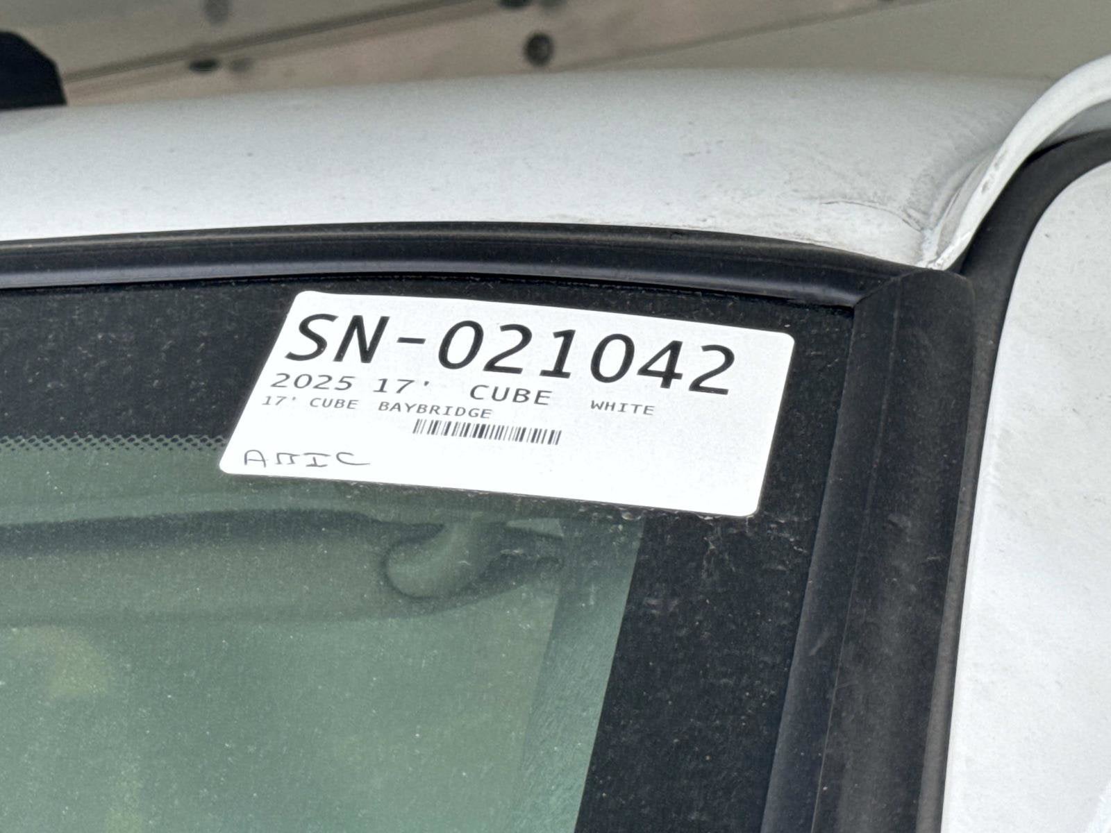 2025 Chevrolet Express Cutaway 3500 1WT