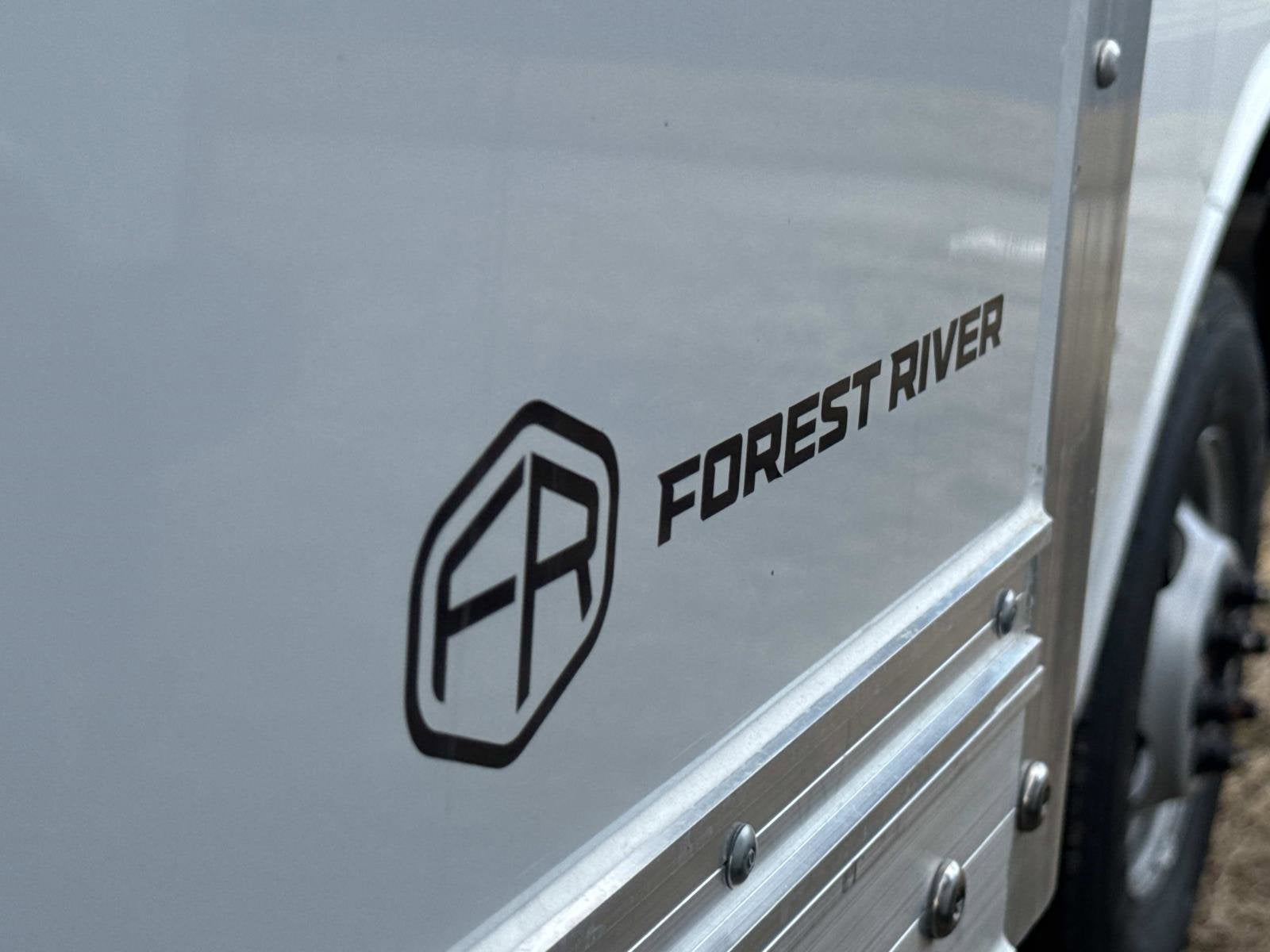 2026 Chevrolet Express Cutaway 4500 2WT