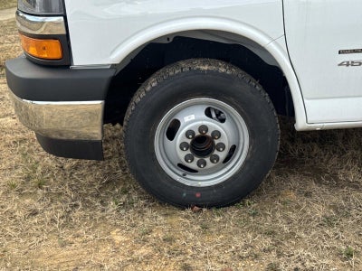 2026 Chevrolet Express Cutaway 4500 2WT