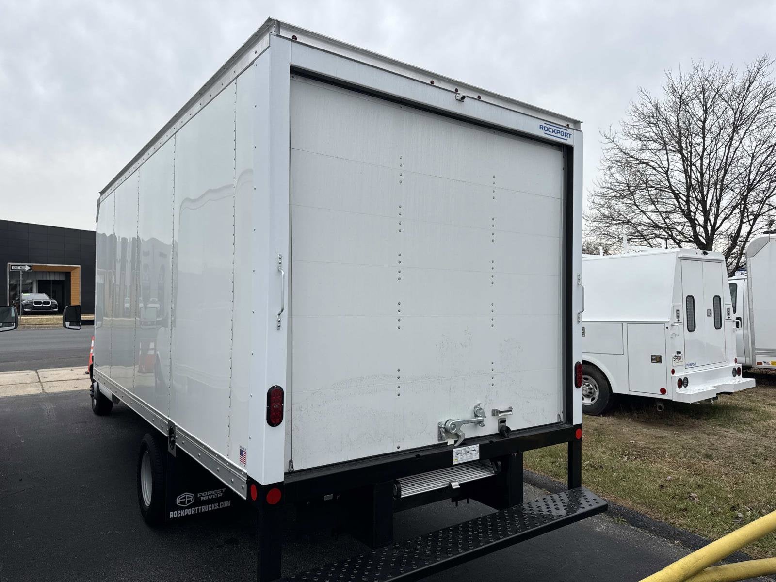 2026 Chevrolet Express Cutaway 4500 2WT