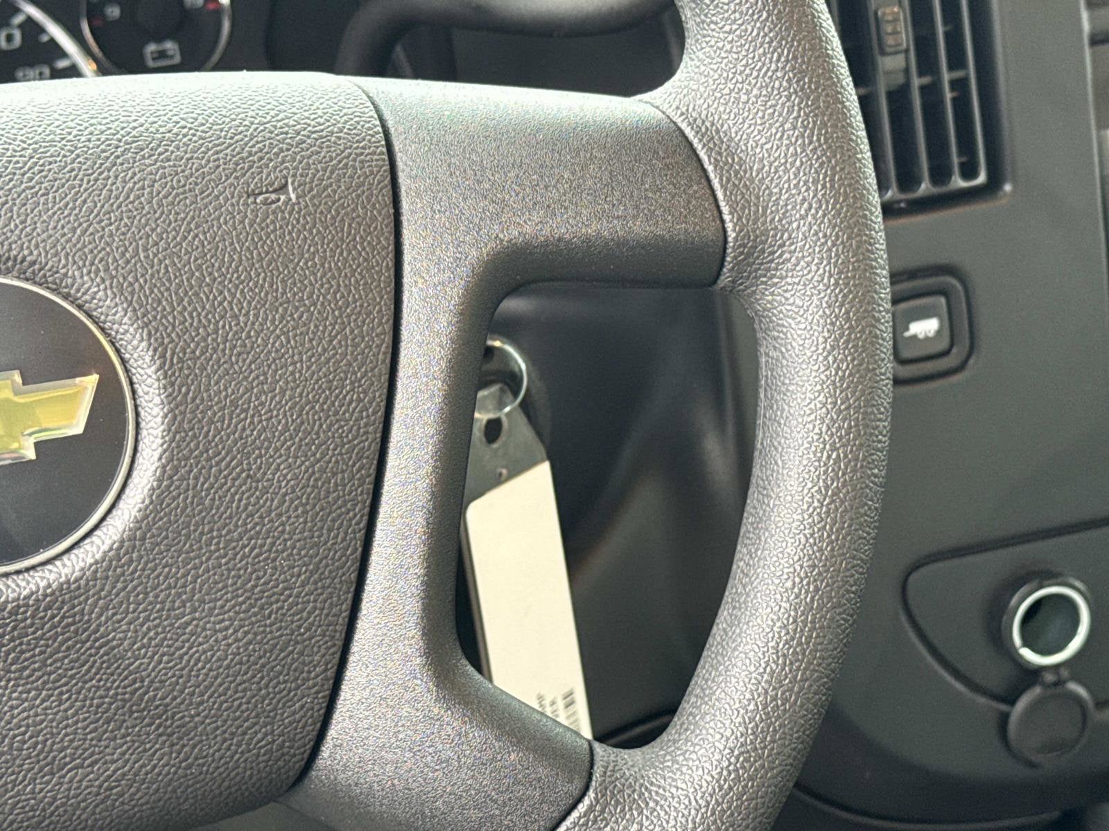 2026 Chevrolet Express Cutaway 4500 2WT