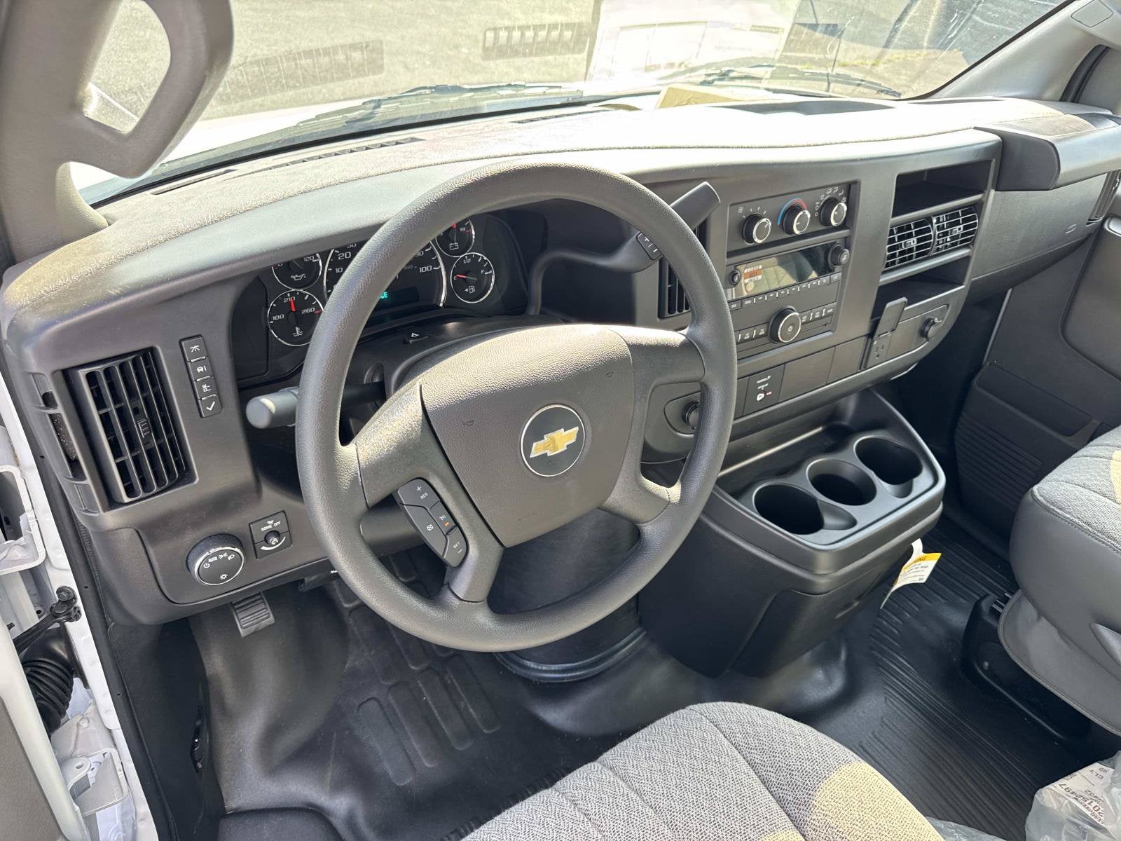 2026 Chevrolet Express Cutaway 4500 2WT