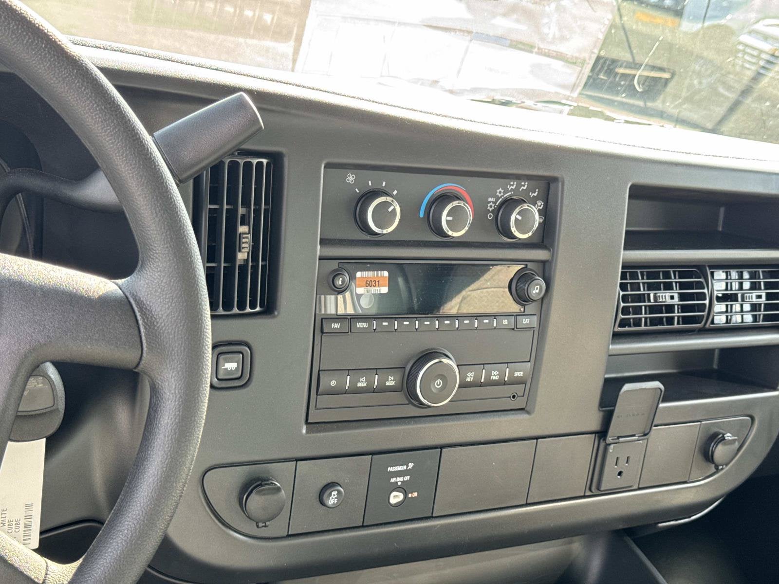 2026 Chevrolet Express Cutaway 4500 2WT
