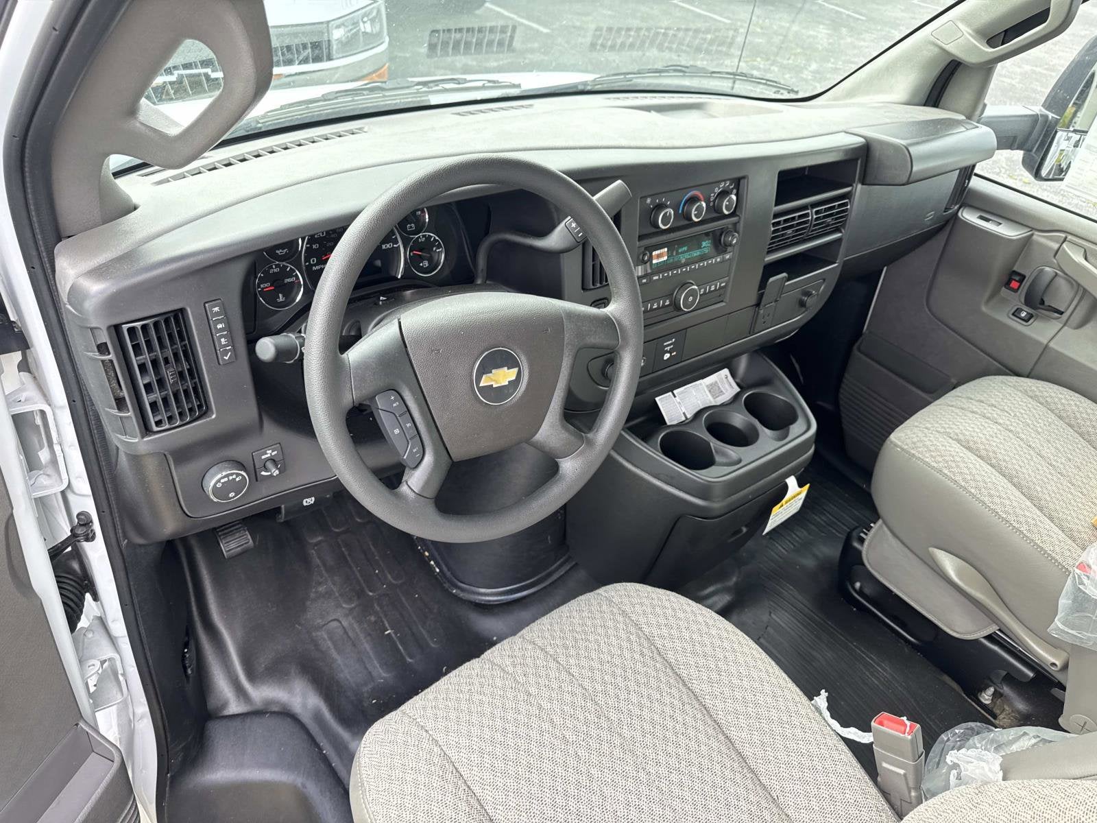 2026 Chevrolet Express Cutaway 4500 2WT