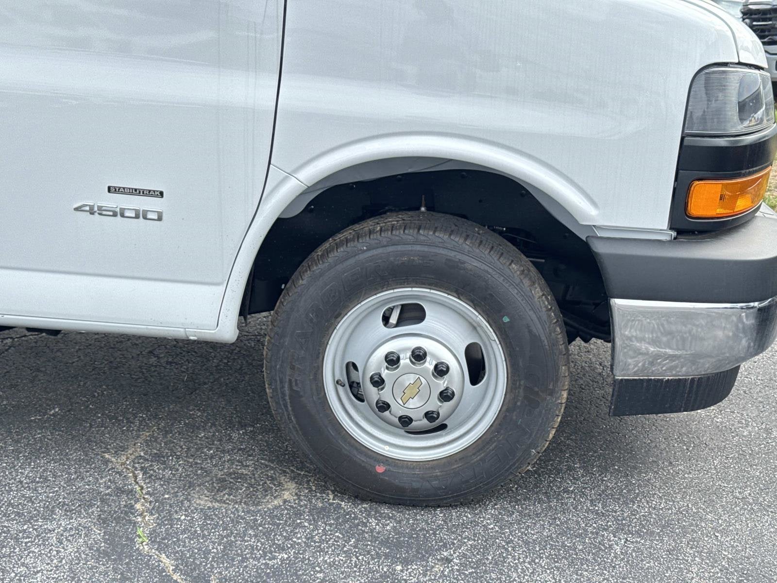 2026 Chevrolet Express Cutaway 4500 2WT