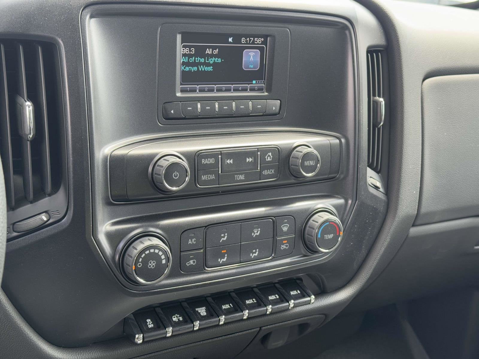 2024 Chevrolet Silverado 5500 HD Work Truck