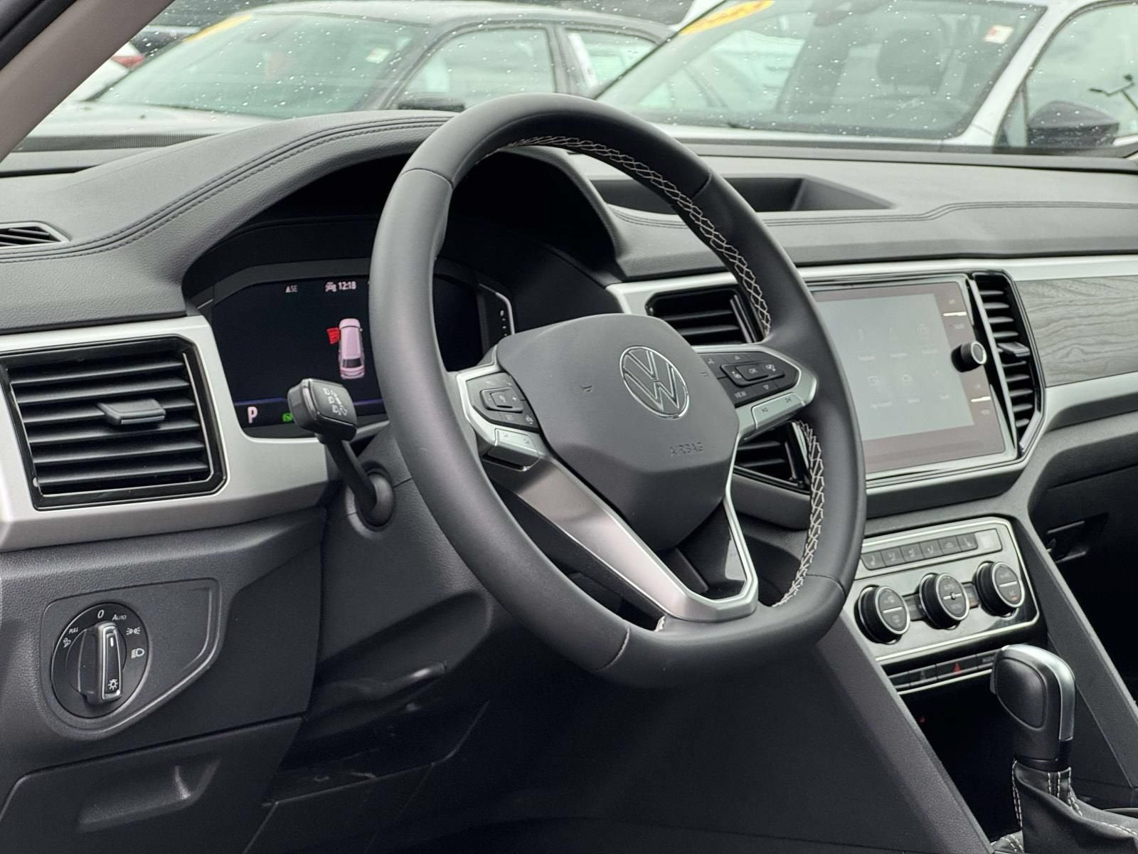 2023 Volkswagen Atlas 3.6L V6 SE w/Technology