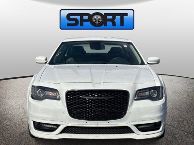 2022 Chrysler 300 Touring L