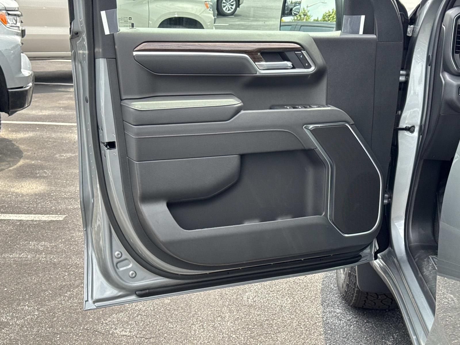 2026 Chevrolet Silverado 1500 RST - Photo 14