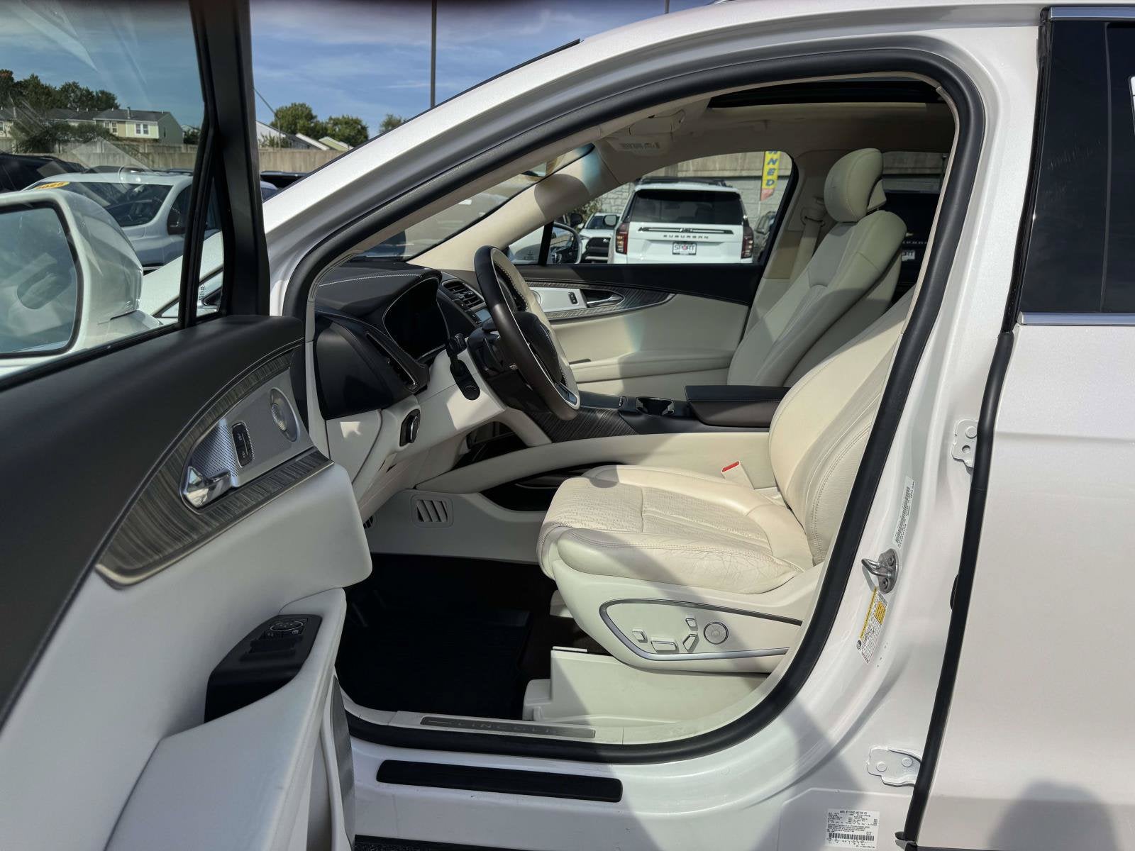 2019 Lincoln Nautilus Black Label