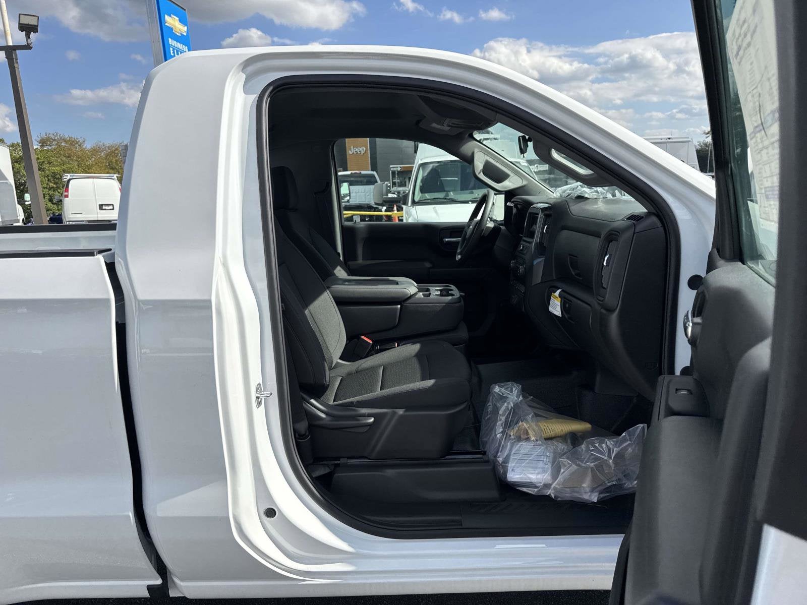 2025 Chevrolet Silverado 1500 WT