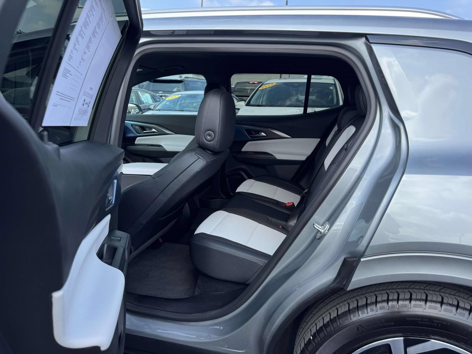 2024 Chevrolet Equinox EV 2LT