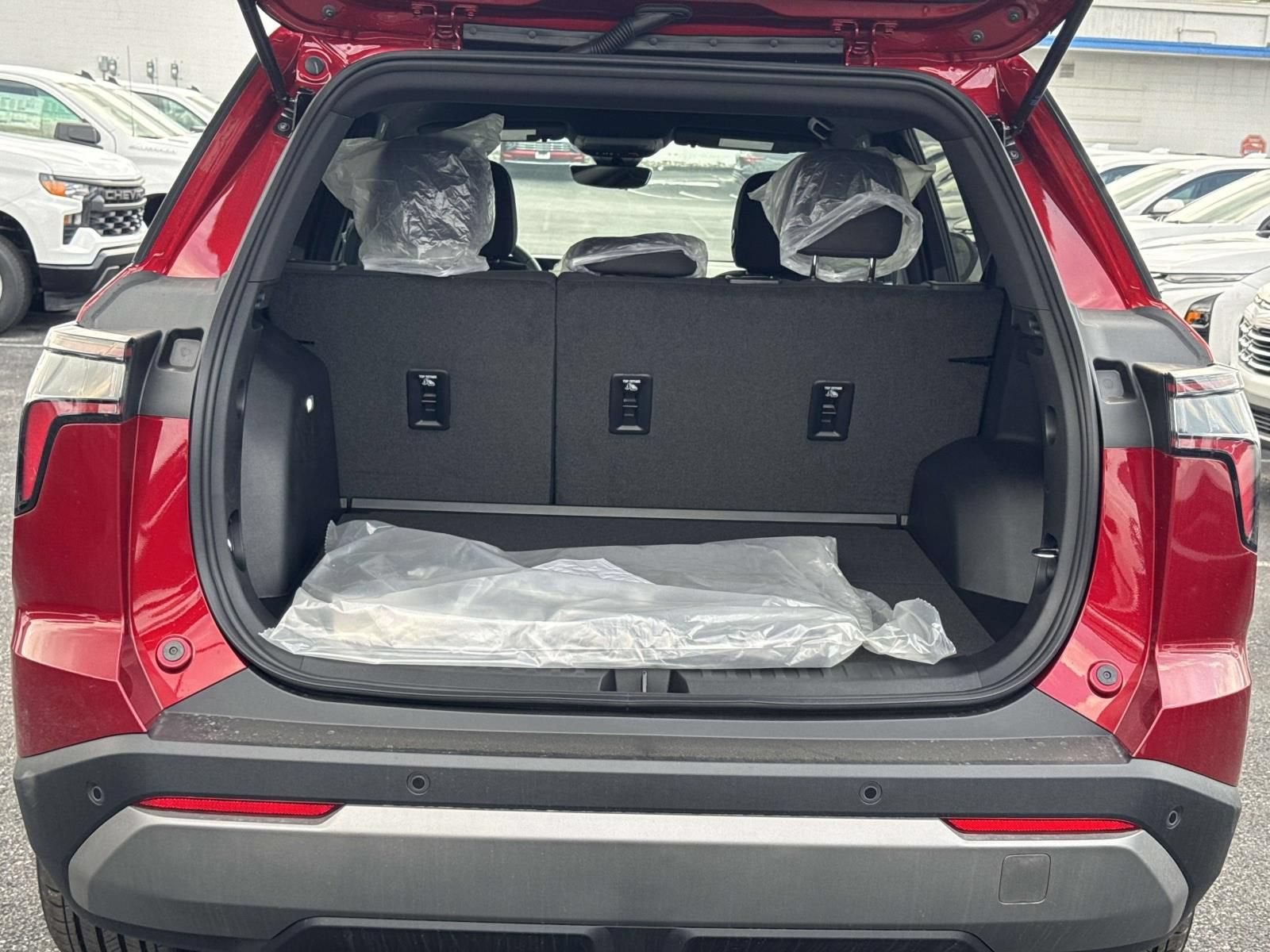 2027 Chevrolet Equinox LT - Photo 13