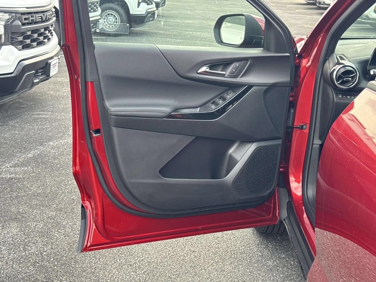 2027 Chevrolet Equinox LT - Photo 14