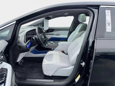 2025 Cadillac OPTIQ Luxury 1