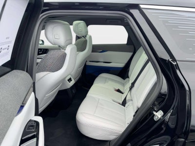2025 Cadillac OPTIQ Luxury 1