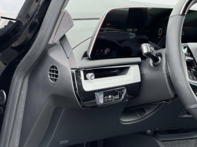 2025 Cadillac OPTIQ Luxury 2