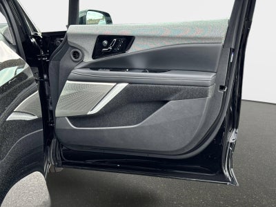 2025 Cadillac OPTIQ Luxury 2