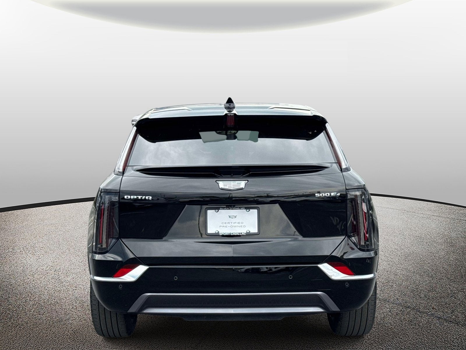 2025 Cadillac OPTIQ Luxury 2