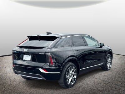 2025 Cadillac OPTIQ Luxury 2