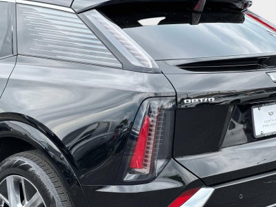 2025 Cadillac OPTIQ Luxury 2