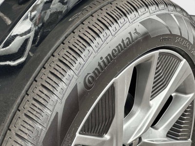 2025 Cadillac OPTIQ Luxury 2