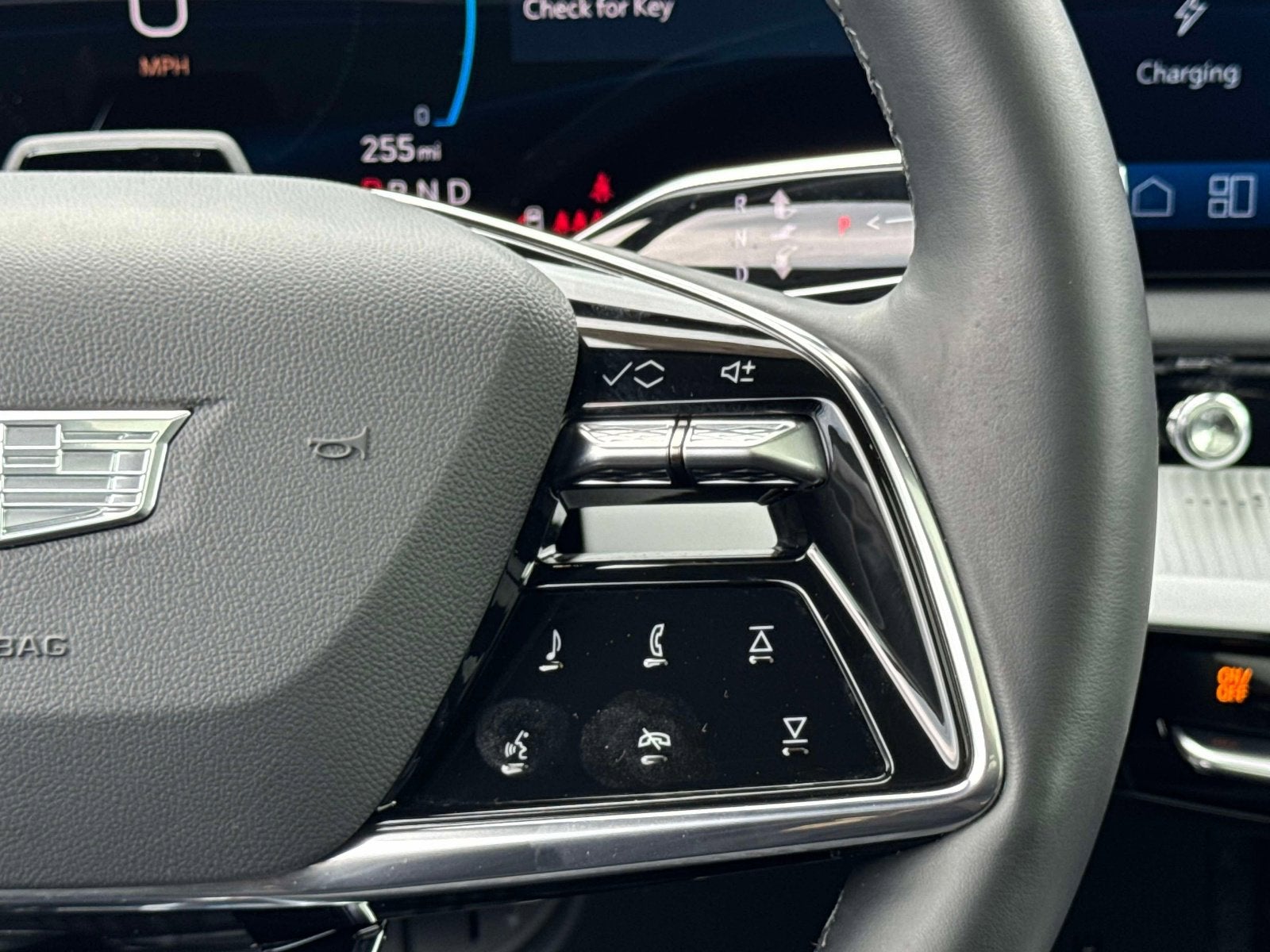 2025 Cadillac OPTIQ Luxury 2