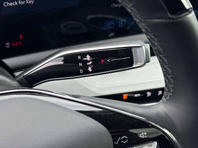 2025 Cadillac OPTIQ Luxury 2