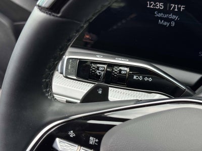 2025 Cadillac OPTIQ Luxury 2