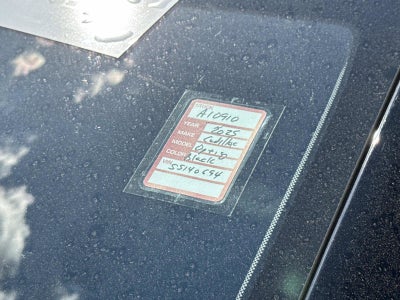 2025 Cadillac OPTIQ Luxury 2