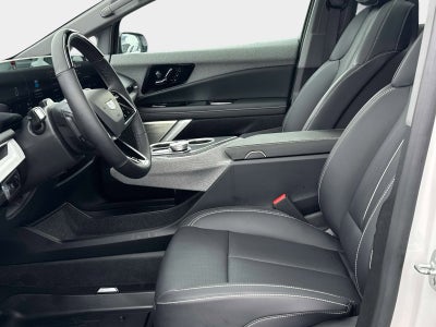2025 Cadillac OPTIQ Luxury 2