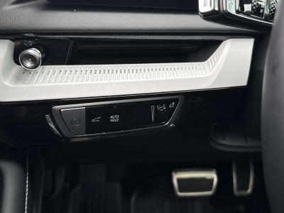 2025 Cadillac OPTIQ Luxury 2