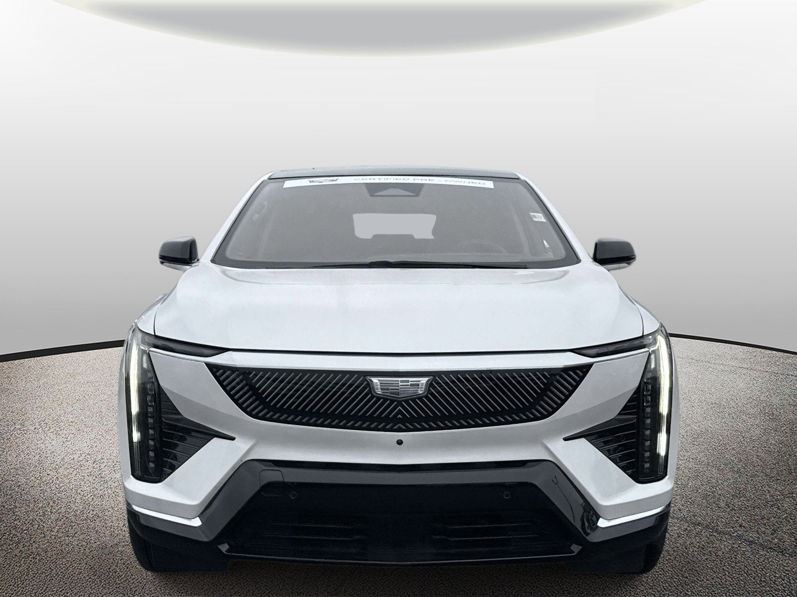 2025 Cadillac OPTIQ Luxury 2